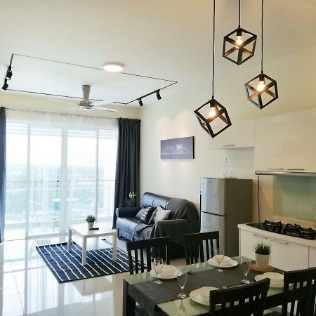 Ara Damansara Oasis Residence, Specious Home 4-8Pax, 8Min Subang Airport, 10Min Sunway Petaling Jaya Extérieur photo