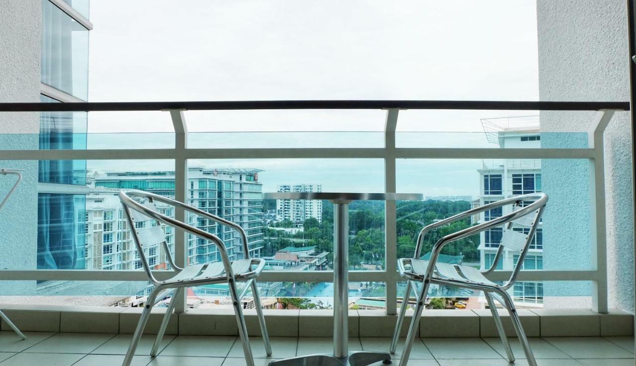 Ara Damansara Oasis Residence, Specious Home 4-8Pax, 8Min Subang Airport, 10Min Sunway Petaling Jaya Extérieur photo